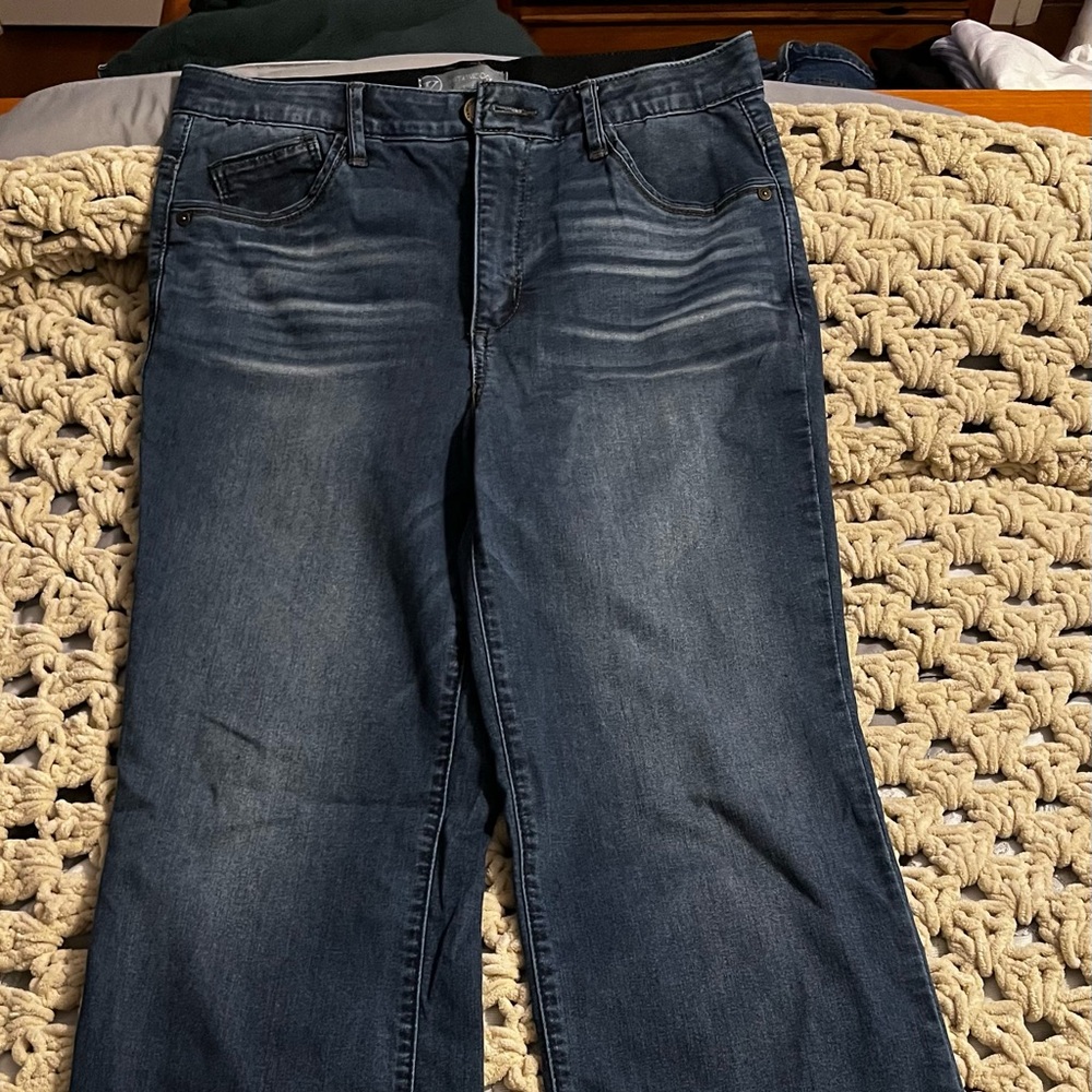 Wit and Wisdom 'Ab'Solution
Skyrise Barely Bootcut jeans size 10